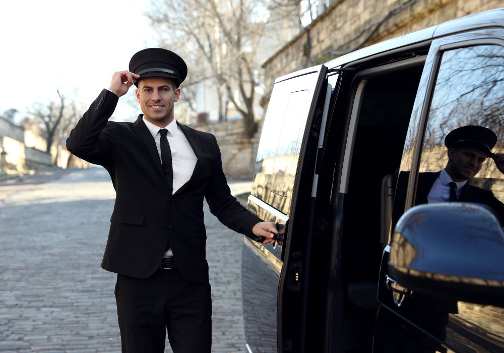 How to Choose the Perfect Chauffeur Hire Service
